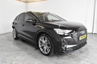 damaged passenger cars Audi Q4 35 L ed S Com 55 kWh 2021/10
