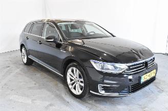 damaged passenger cars Volkswagen Passat 1.4 T. GTE C.S. Pl. 2016/12
