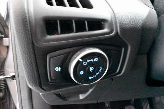 Ford Focus 1.0 Trend Edition picture 22