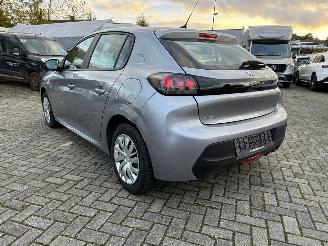 Peugeot 208 1.2 PureTech Active picture 5