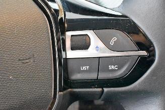 Peugeot 208 1.2 PureTech Active picture 27