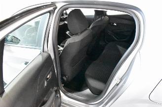 Peugeot 208 1.2 PureTech Active picture 17