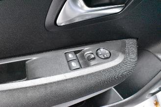 Peugeot 208 1.2 PureTech Active picture 22