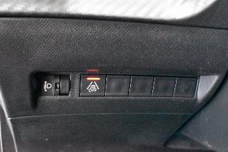 Peugeot 208 1.2 PureTech Active picture 23