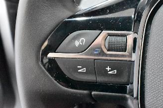 Peugeot 208 1.2 PureTech Active picture 26