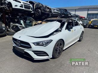 rozbiórka samochody osobowe Mercedes Cla-klasse CLA (118.3), Sedan, 2019 1.3 CLA-180 Turbo 16V 2020/3