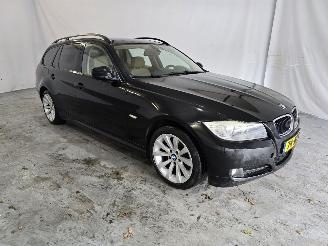 damaged passenger cars BMW 3-serie 318i Business Line 2009/6