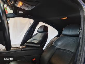 BMW 5-serie 518d High Executive picture 16