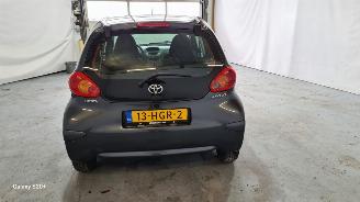 Toyota Aygo 1.0-12V + picture 6
