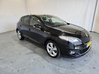 Voiture accidenté Renault Mégane 1.2 TCe Collection 2013/10