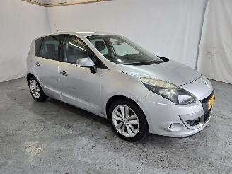 Schadeauto Renault Scenic 1.4 TCE Celsium 2011/2