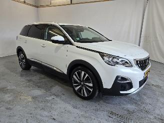 krockskadad bil auto Peugeot 5008 1.2 PureTech Blue Lease Premium 2020/11