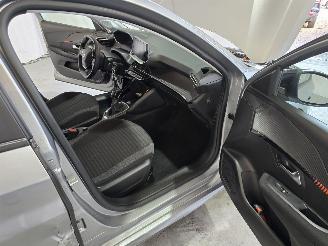 Peugeot 208 1.2 PureTech Active picture 15