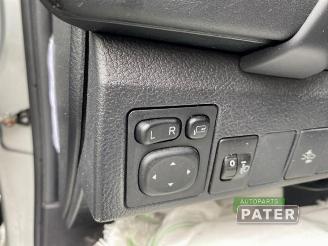 Toyota Auris Auris (E18), Hatchback 5-drs, 2012 / 2019 1.8 16V Hybrid picture 14