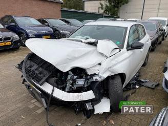 Dezmembrări autoturisme Peugeot 308 308 (F3/FB/FH/FM/FP), Hatchback 5-drs, 2021 1.2 12V PureTech 130 2022/5