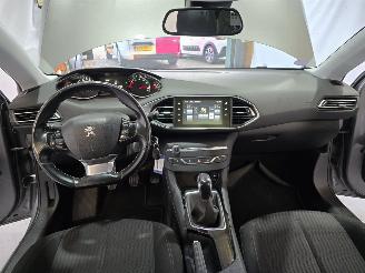 Peugeot 308 SW 1.2 PureT.Blue L. Ex picture 20