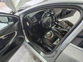 Volvo V-40 1.6 D2 R-Design picture 21