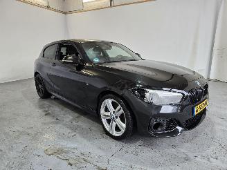 Vaurioauto  passenger cars BMW 1-serie 118i Edition M Sport Shadow High Executive 2019/10