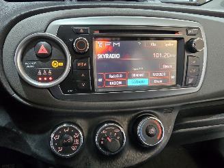 Toyota Yaris 1.3 VVT-i Aspiration picture 30