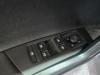 Volkswagen Polo 1.0 TSI Life picture 24