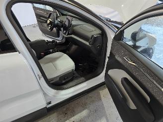 Volvo EX30 Single Motor Extended Range Ultra 69 kWh picture 23