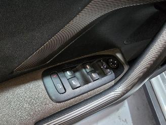 Peugeot 2008 1.6 VTi Féline picture 20