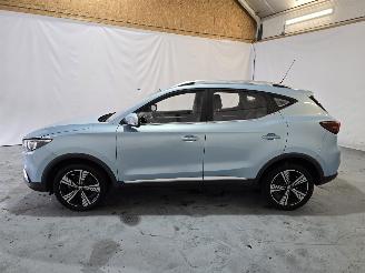 MG ZS EV Luxury 45 kWh picture 4