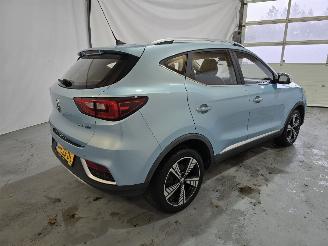 MG ZS EV Luxury 45 kWh picture 7