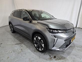 Damaged car Renault Scenic Scenic E-Tech EV87 long range techno 2025/5