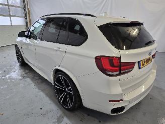 BMW X5 M50D picture 5