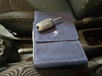 Peugeot 208 1.0 Pure Tech Like picture 27