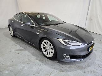 krockskadad bil auto Tesla Model S 75D Base 2018/2