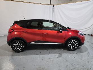 Renault Captur 1.2 TCe Helly Hansen picture 8