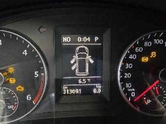 Volkswagen Touran 2.0 TDI Highline BlueMotion 7p. picture 24