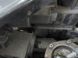 Volkswagen Touran 2.0 TDI Highline BlueMotion 7p. picture 15