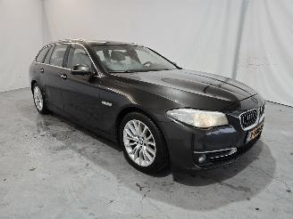 skadebil auto BMW 5-serie 518d Luxury Edition 2014/2