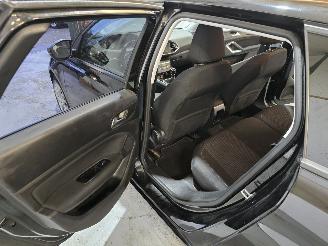 Peugeot 308 1.2 PureTech Blue Lease picture 18