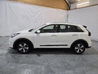 Kia Niro 1.6 GDI Hybrid DynamicLine picture 4