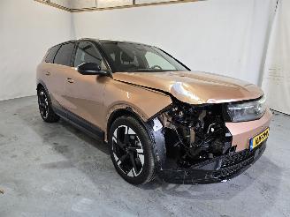 damaged passenger cars Opel Grandland GS 73 kWh 2025/3