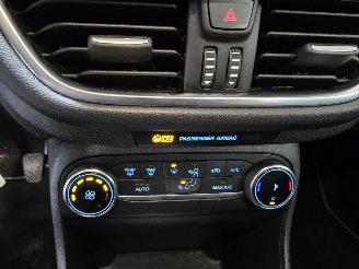 Ford Fiesta 1.0 EcoB.Hy. Tit. picture 32