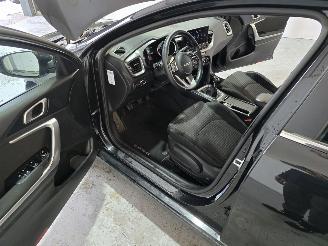 Kia Ceed 1.0 T-GDi DynamicLine picture 18