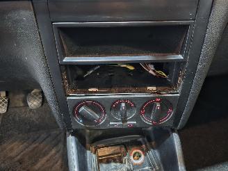 Volkswagen Golf 1.4-16V Ocean picture 23