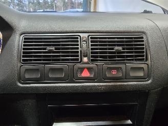 Volkswagen Golf 1.4-16V Ocean picture 25