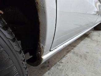 Mazda Premacy 2.0i Exclusive picture 10