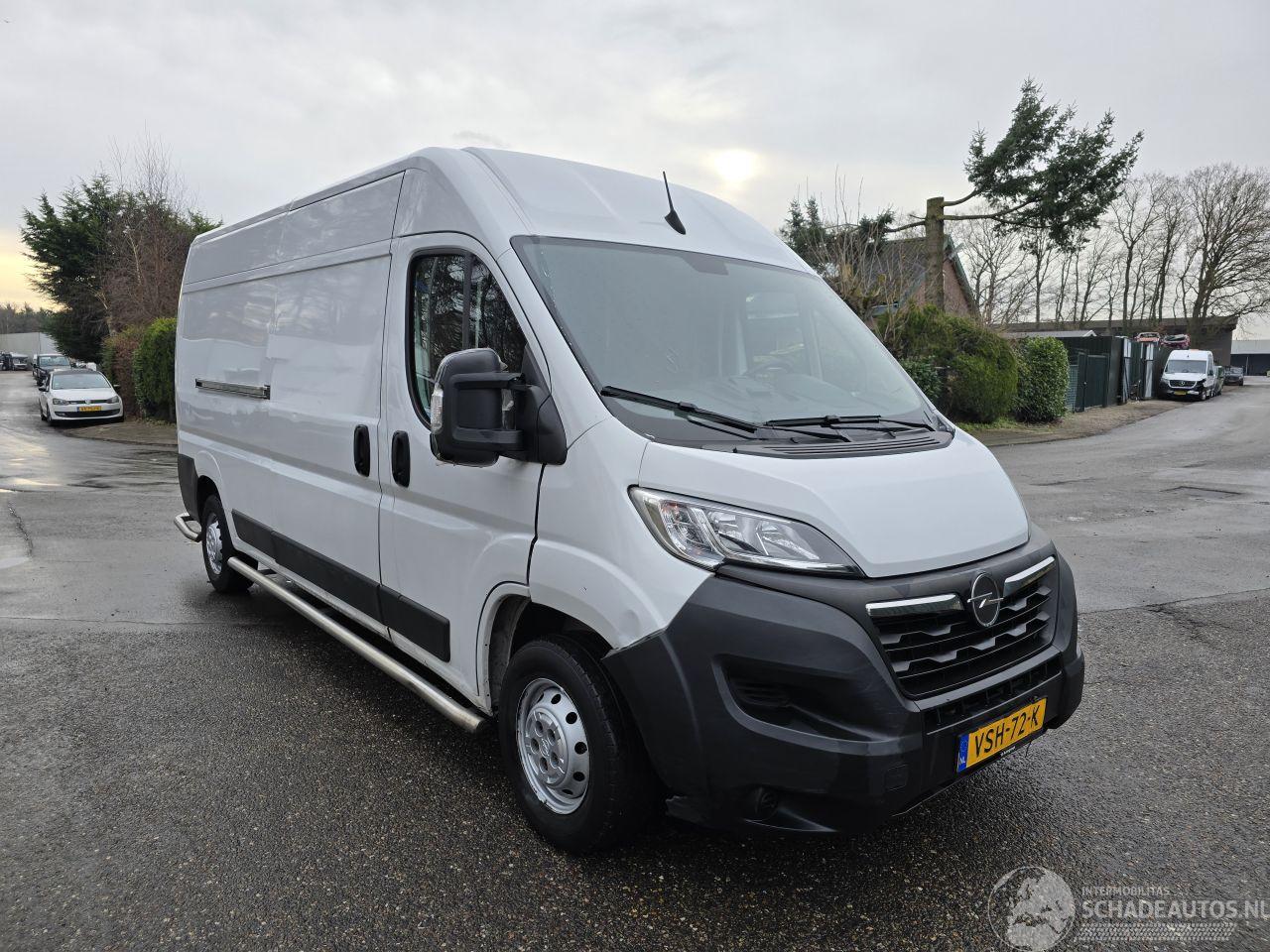 Opel Movano 2.2D 120 L3H2 Edition