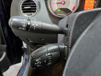 Peugeot 308 1.6 VTi Signature picture 21