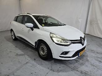 skadebil auto Renault Clio 1.5 dCi Ecol Intens 2017/2