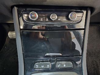 Opel Grandland 1.6 T Hybrid 4x4 GSe picture 34