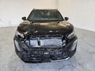 Peugeot 2008 1.2 Hybrid 145 GT picture 2