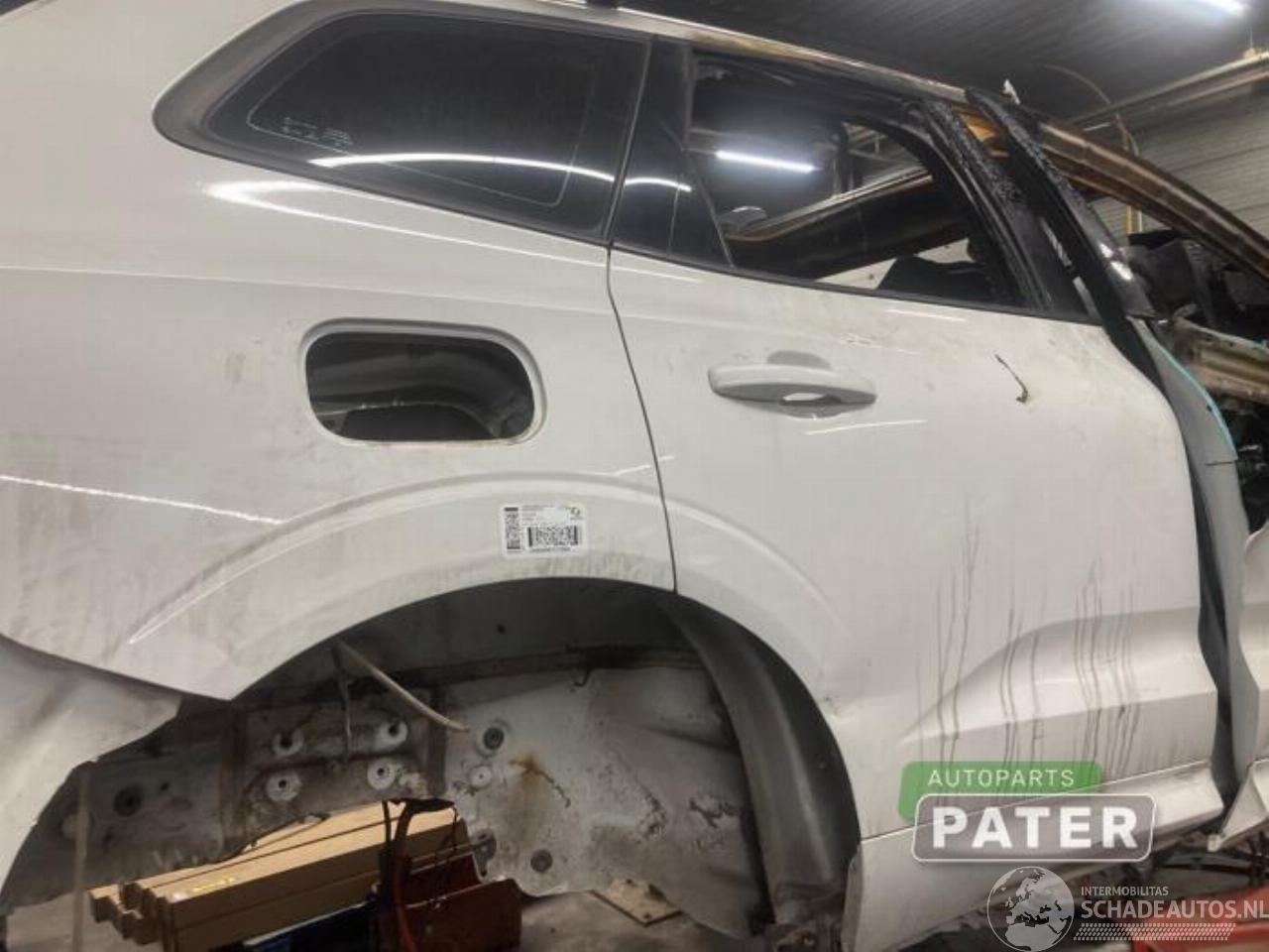 Volvo Xc-60 XC60 II (UZ), SUV, 2017 2.0 T8 16V Recharge, Twin Engine AWD